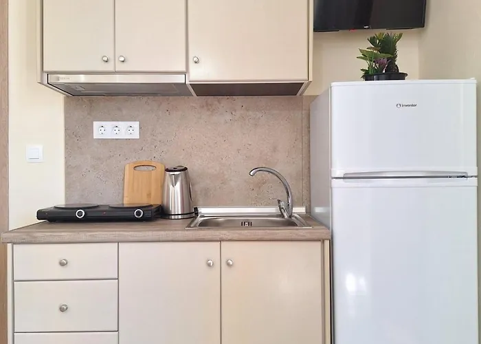 Feriehus Minos Skála Marión